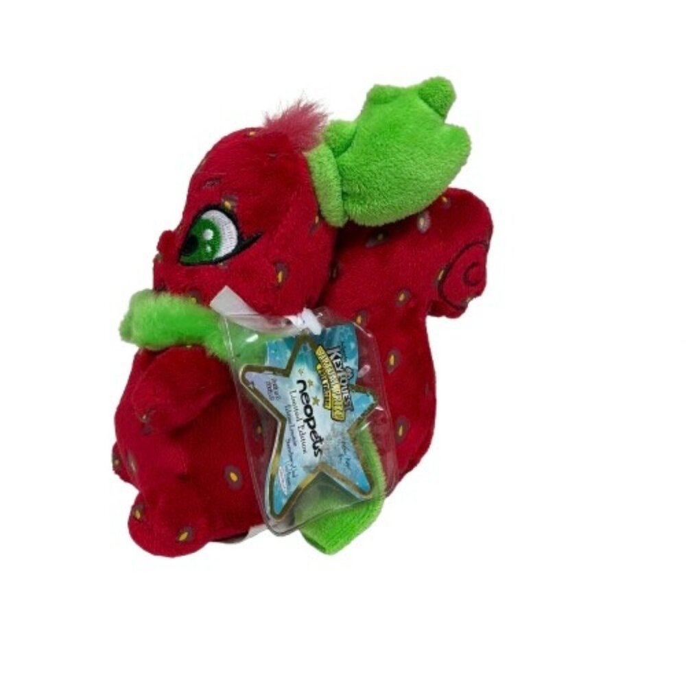 NEW Sealed Strawberry Ursula Neopets Virtual Keyquest Code Plush Toy
